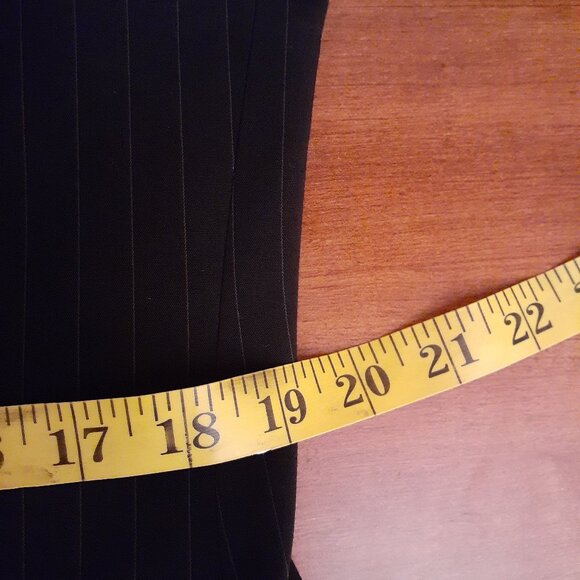 Artine Crystal Scorpion Back Blazer - Picture 10 of 12